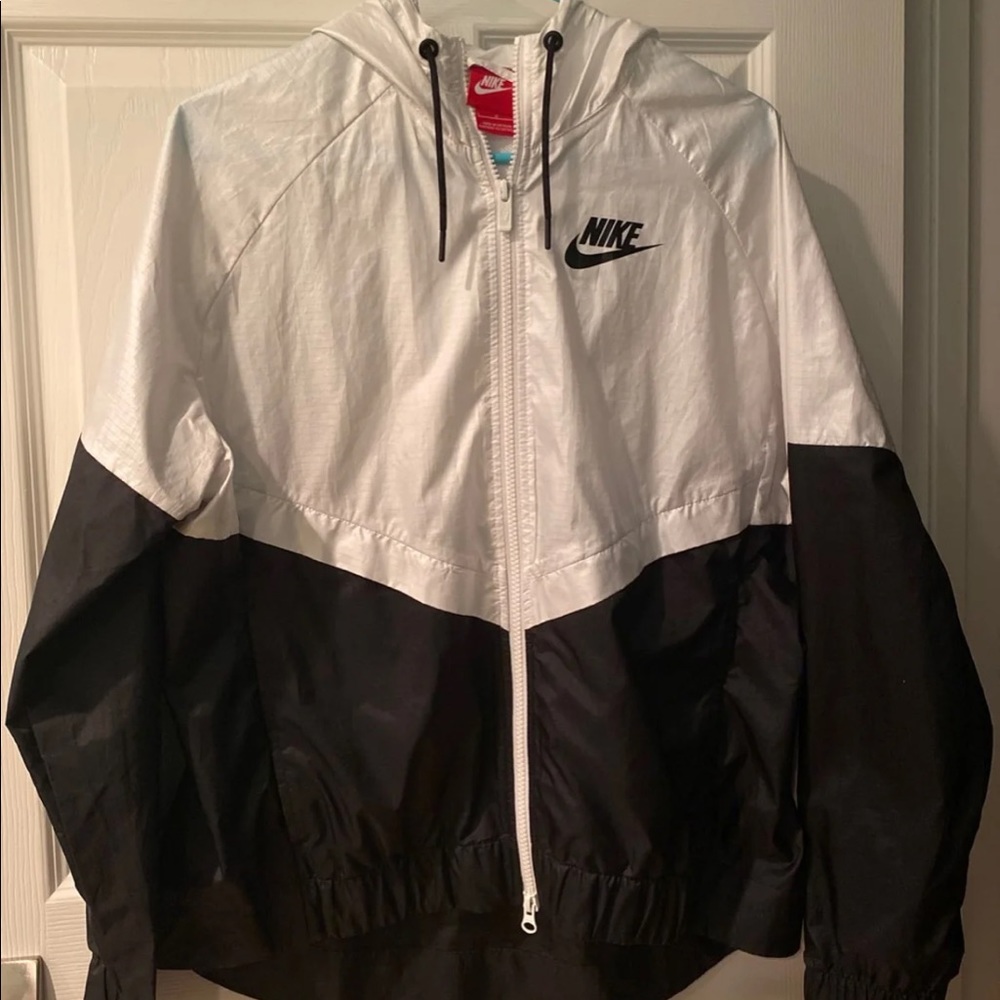 Hooded Nike Windbreaker